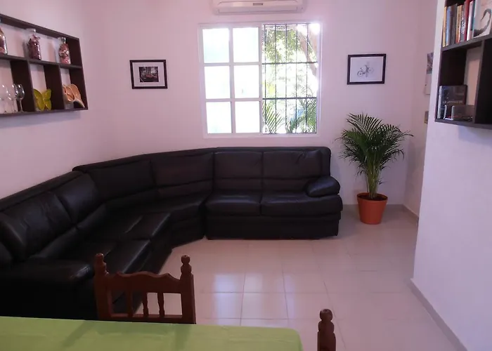 Acomodação com café da manhã  Iguanaplaya B&B